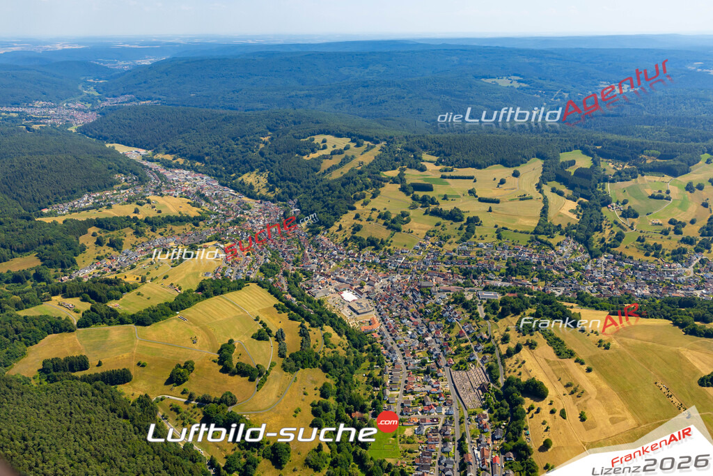 Das Luftbild zeigt :  Frammersbach - Die Luftaufnahme wurde 2023 vom UL-Flugzeug aus erstellt ( keine Drohne ) - Hochauflösende Luftaufnahme - Für grossformatige Ausdrucke geeignet. Die Geschenkidee !Mit Lizenz und Bildrechte bestellbar