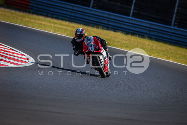 0899-260702MM-001_899 | Deine Full-Service-Agentur für ✔️Videoproduktionen und ✔️Motorsportfotografie Jetzt Angebot anfragen!