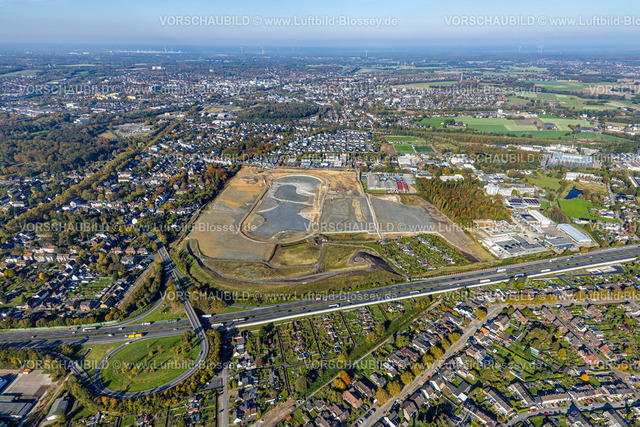Recklinghausen241017123SER | Luftbild der ehemaligen Trabrennbahn Recklinghausen, an der Autobahn A2, mit nördlicher Tangente der Blitzkuhlenstraße, König-Ludwig, Recklinghausen, Ruhrgebiet, Nordrhein-Westfalen, Deutschland