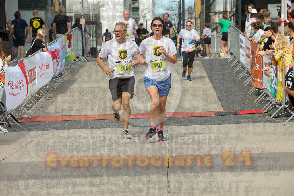 250920_1327_EX1_4769 | Sportfotografie im Rhein-Sieg Kreis, Köln, Bonn, NRW, Rheinland Pfalz, Hessen, etc. Unser Tätigkeitsfeld umfasst den Laufsport vom Volkslauf über den Marathon, Duathlon, Triathon bis zum Ultralauf wie Kölnpfad Ultra oder Schindertrail.