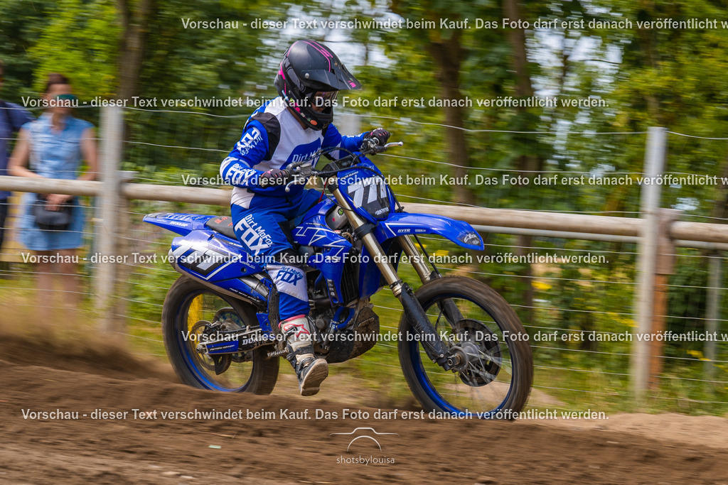07_05_BernauerSchleife-7418 | Sportfotografin aus Berlin-Brandenburg mit Fokus auf Motocross. Ich halte deine sportliche Leistung und echte Emotionen auf und neben der Strecke professionell fest. Entdecke die Fotos von deinem Rennen und bestelle sie direkt hier im Shop.