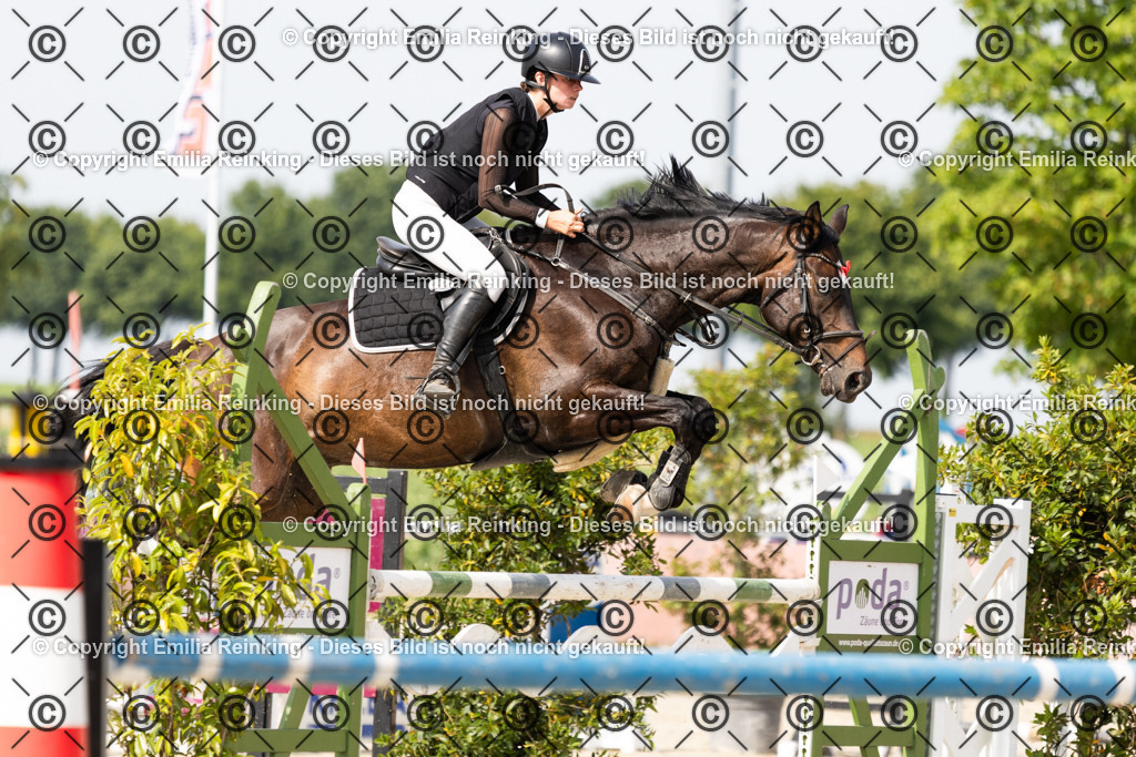 CL5A4420 | Emilia Reinking Fotografie - Realisiert mit Pictrs.com