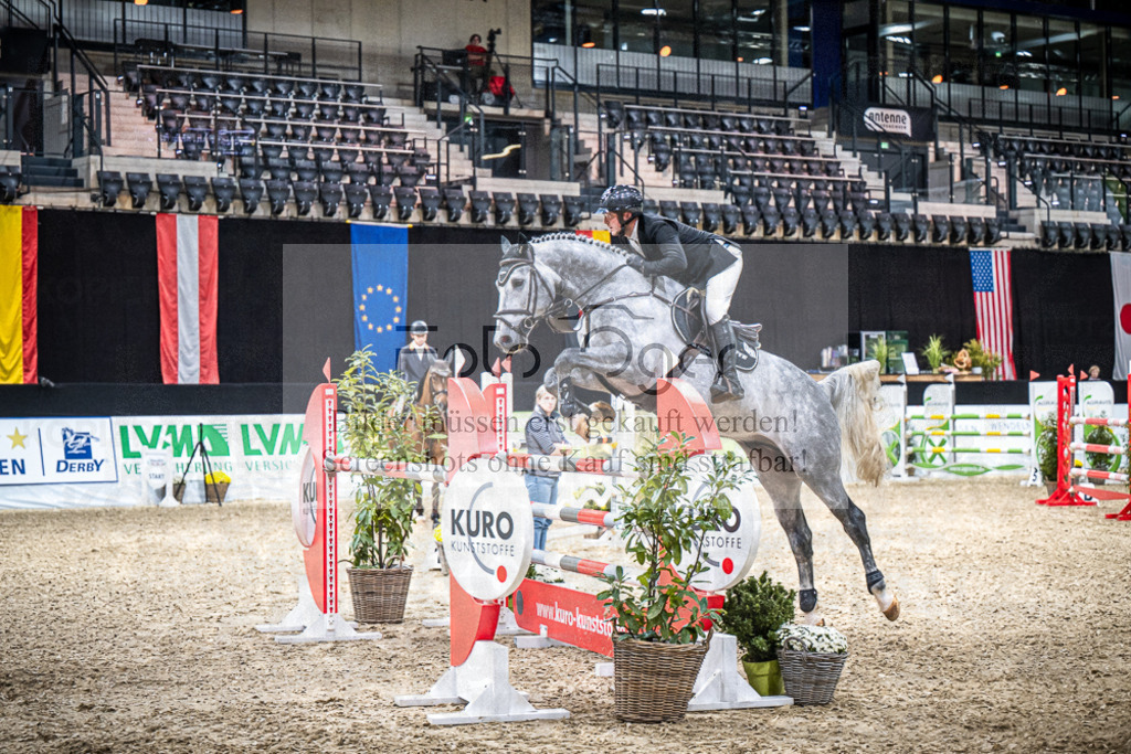 DOS_2593 | Entdecke hochwertige Reitturnierfotos von Foto Oger. Professionell, emotional und authentisch – jetzt Lieblingsmomente im Shop bestellen.Deutschlandweite Turnierfotografie. - Realisiert mit Pictrs.com
