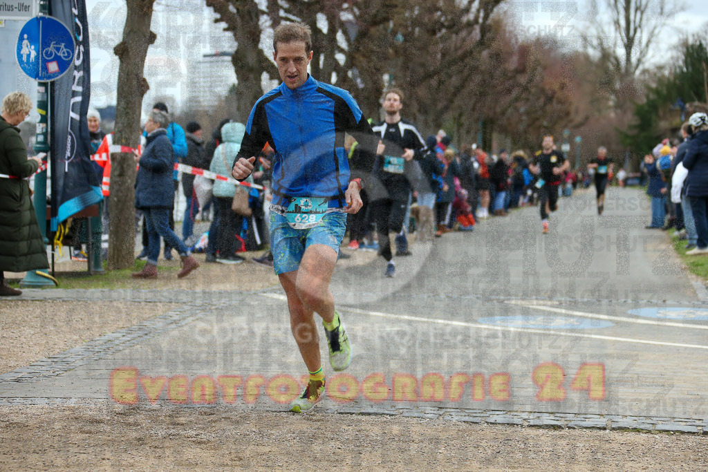 231231_1155_EX1_4512 | Sportfotografie im Rhein-Sieg Kreis, Köln, Bonn, NRW, Rheinland Pfalz, Hessen, etc. Unser Tätigkeitsfeld umfasst den Laufsport vom Volkslauf über den Marathon, Duathlon, Triathon bis zum Ultralauf wie Kölnpfad Ultra oder Schindertrail.
