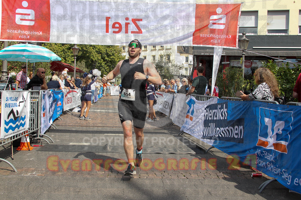 250824_1504_EV4_2622 | Sportfotografie im Rhein-Sieg Kreis, Köln, Bonn, NRW, Rheinland Pfalz, Hessen, etc. Unser Tätigkeitsfeld umfasst den Laufsport vom Volkslauf über den Marathon, Duathlon, Triathon bis zum Ultralauf wie Kölnpfad Ultra oder Schindertrail.