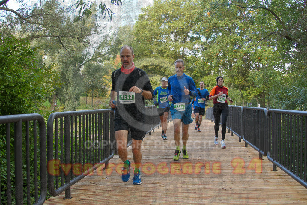 231015_1009_EV4_0842 | Sportfotografie im Rhein-Sieg Kreis, Köln, Bonn, NRW, Rheinland Pfalz, Hessen, etc. Unser Tätigkeitsfeld umfasst den Laufsport vom Volkslauf über den Marathon, Duathlon, Triathon bis zum Ultralauf wie Kölnpfad Ultra oder Schindertrail.