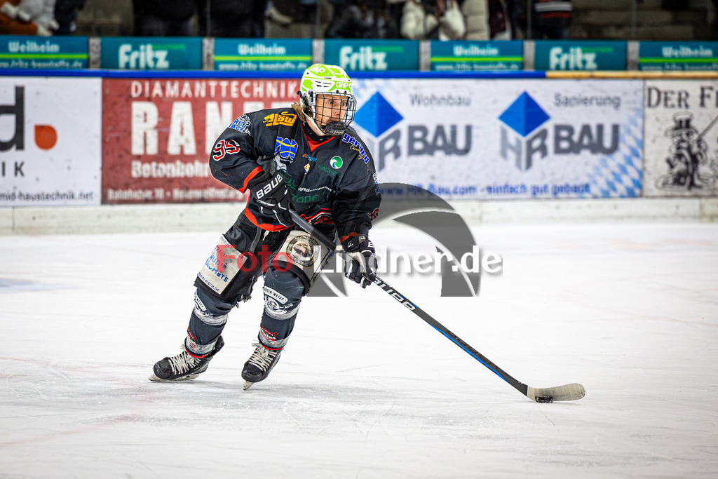 Peißenberg MINERS gegen ESV Burgau 2000 | Eishockey Bayernliga 2025/26 Vorrunde 21. Spieltag, Peißenberg MINERS gegen ESV Burgau 2000, 20251226,Moritz BIRKNER (MINERS 95) in Aktion, Freisteller,2025-12-26 in Peißenberg (flatbuy Arena Peißenberg), Moritz BIRKNER (MINERS 95)Copyright: WolfgangxLindner www.foto-lindner.de