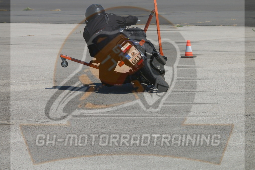 IMG_3181 | gh-motorradtraining-foto.de - Realisiert mit Pictrs.com
