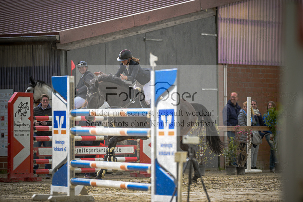 20240505-DOS_3325 | Entdecke hochwertige Reitturnierfotos von Foto Oger. Professionell, emotional und authentisch – jetzt Lieblingsmomente im Shop bestellen. - Realisiert mit Pictrs.com