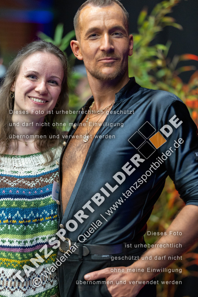 20230415-13461 | Hier finden Sie Tanz Bilder vom Latein und Standard Formationen tanzen. Sportbilder vom Tanzsport. Schöne Fotos und von Weltmeisterschaft, Europameisterschaft, Bundesliga, Regionalliga, Oberliga und Landesliga sowie von GOC Stuttgart, DanceComp, WM Bremen