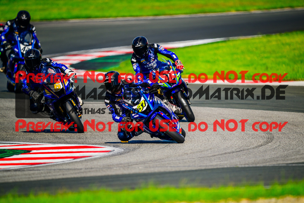 MaZZes_FotoMatrix_240601_6007705_2211 | R7