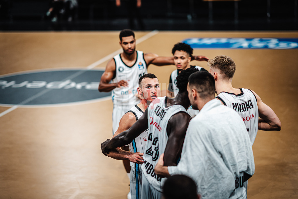 Basketball | Männer | Saison 2024/2025  | easyCredit Basketball Bundesliga | Testspiel | Veolia Towers Hamburg vs. EWE Baskets Oldenburg | 25.08.2024 | Brae Ivey (#1, Veolia Towers Hamburg) mit verwundertem Blick