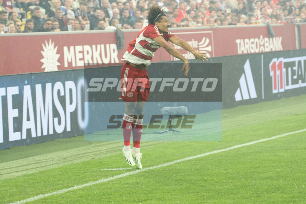 Fortuna Düsseldorf - Hertha BSC | Emmanuel Iyoha - © Sportfoto-Sale (MK) - Realisiert mit Pictrs.com