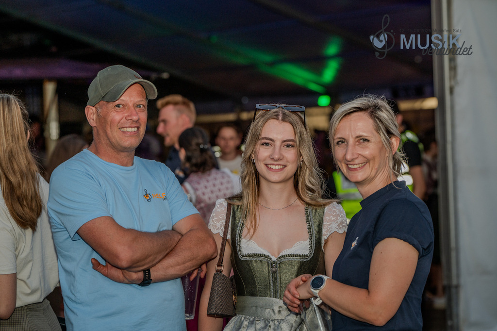 DSC_3331 | "Fussifoto.com – Ihr Ansprechpartner für hochwertige Fotografie! Entdecken Sie kreative Bilder und professionelle Dienstleistungen. Kontaktieren Sie uns für Ihre Projekte!"