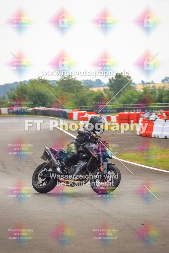 _DSK2006 | Hier findet Ihr Bilder von Touristenfahrten auf der Nürburgring Nordschleife oder von anderen Veranstaltungen die ich besucht habe. Viel Spass beim Durch Schauen 