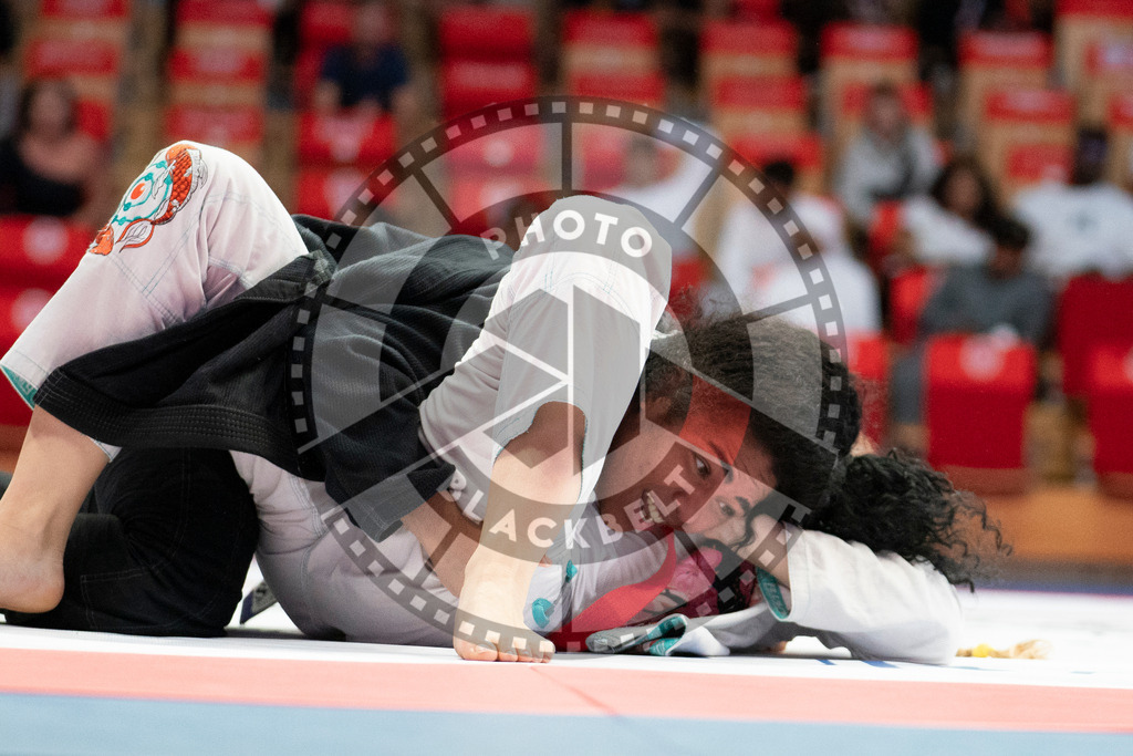 20231109PBB6753 | Fighters compete during the AJP World Professional Championship in the Mubadala Arena in Abu Dhabi, Arab United Emirates, on November 9, 2023.