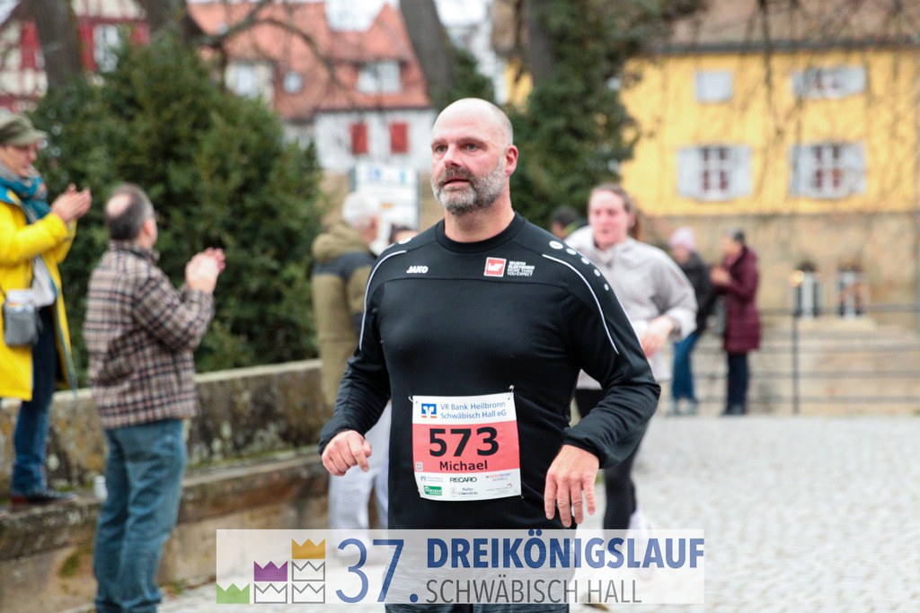 VR Bank Hauptlauf 10000m | 3 Koenigslauf 2023 - Realisiert mit Pictrs.com