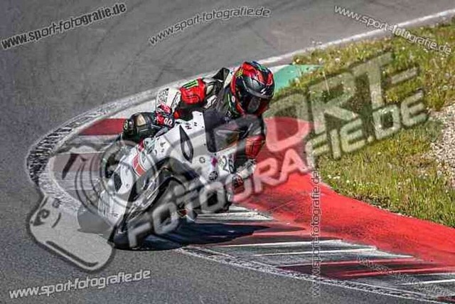 pubi0265 | Professionelle Fotos von Sportveranstaltungen, aber auch Hochzeiten und anderen Events. - Realisiert mit Pictrs.com