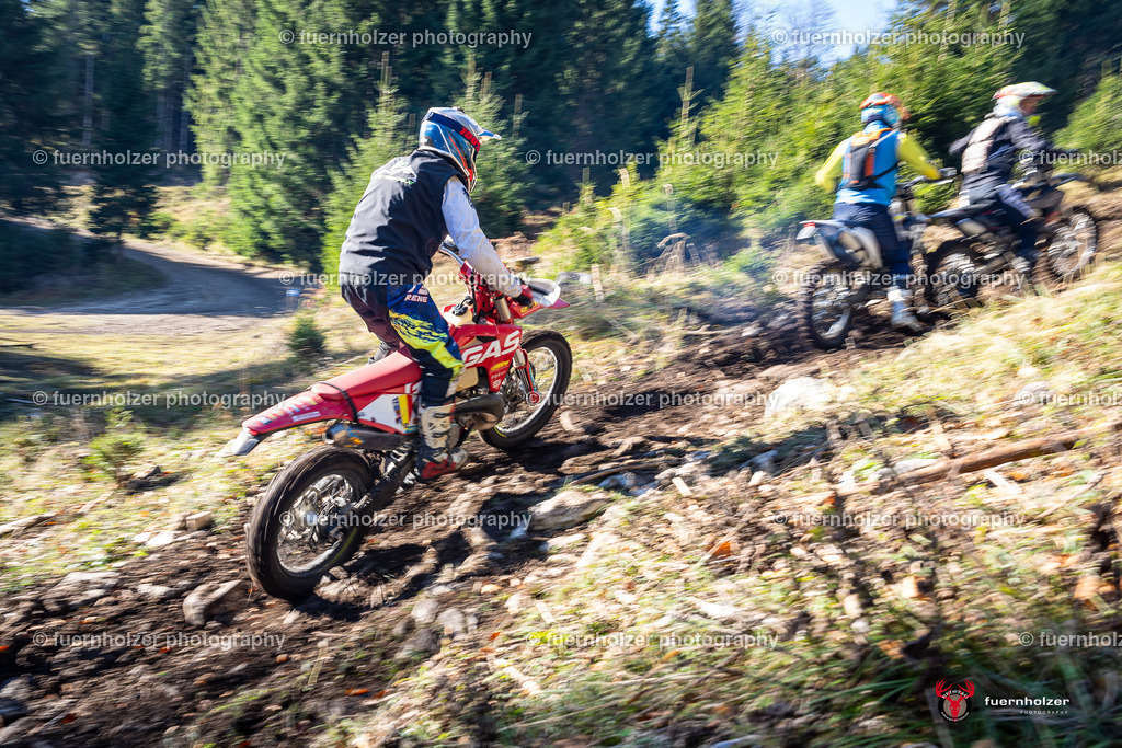fuernholzer_241026-C1-383 | Fotografische Impressionen von der Red Stag Enduro Extreme by fuernholzer-photography.com. Endurosport in Österreich fotografisch festgehalten von fuernholzer. Auftragsfotografie für Private, Gewerbefotos und Industriefotografie. Eventfotografie, Sportfotografie und Motorsportfotografie. Anbieter von Fotoworkshops, Fototraining, fotografischen Vorträgen und Fotoseminaren.
