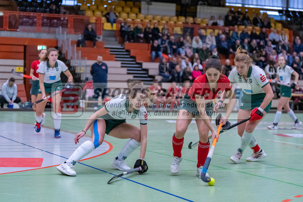 HK_20240114_108104 | 1. Bundesliga Damen Crefelder HTC - Uhlenhorst Mülheim am 14.1.2024 Halle Glockenspitz, Krefeld , Katharina Wenserski ( Crefelder HTC #3 )