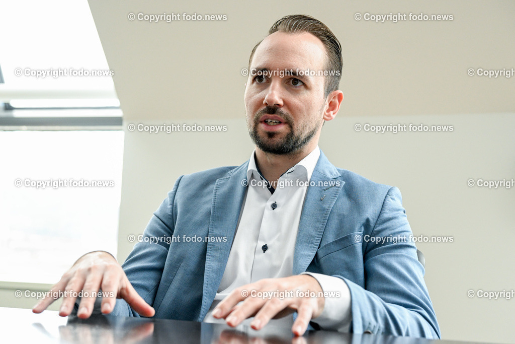 Markus Auer (Vorstandsdirektor VKB Bank)_ 03.04.2023-21 | 03.04.2023, VKB Bank, AUT, Linz, im Bild Markus Auer (Vorstandsdirektor VKB Bank)