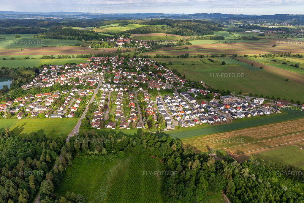 Luftbild: Stefansfeld im Ortsteil Stefansfeld in Salem im Bundesland Baden-Württemberg in Deutschland. Foto: IMG_132026.jpg vom 26.05.2022 durch Werner Riehm/FLY-FOTO.deGemeinde Salem&nbsp;|&nbsp;&nbsp;|&nbsp;&nbsp;