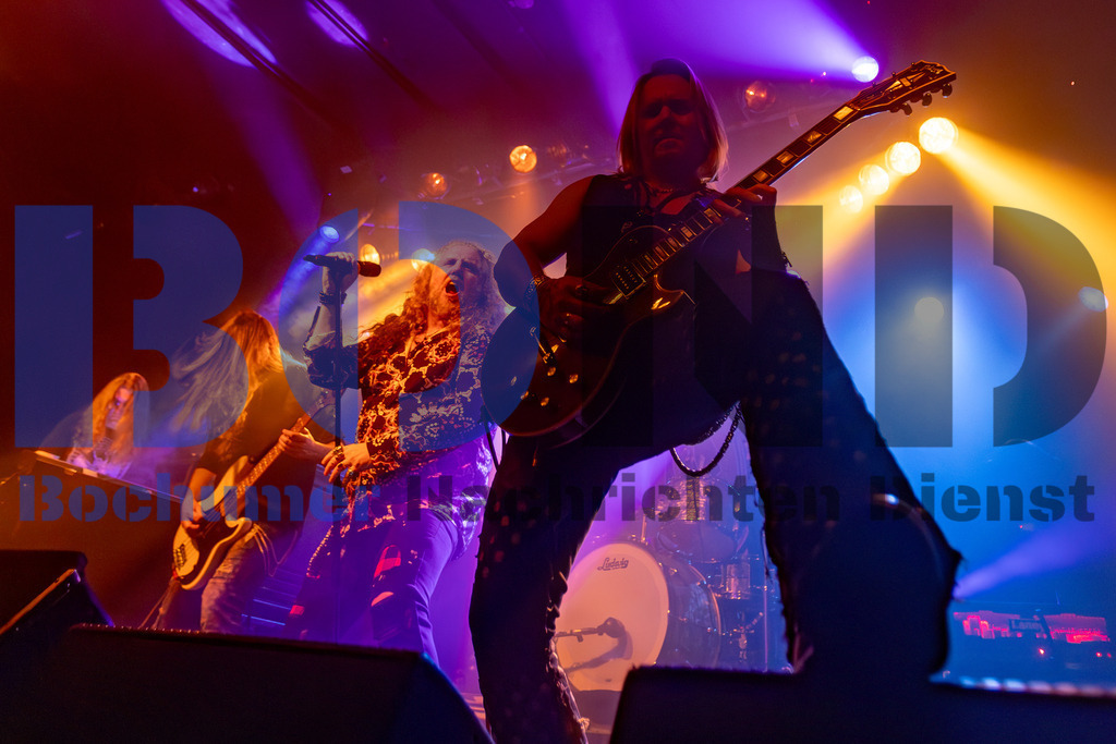 SES_NURDIO20250102-13 | bond - Realisiert mit Pictrs.com