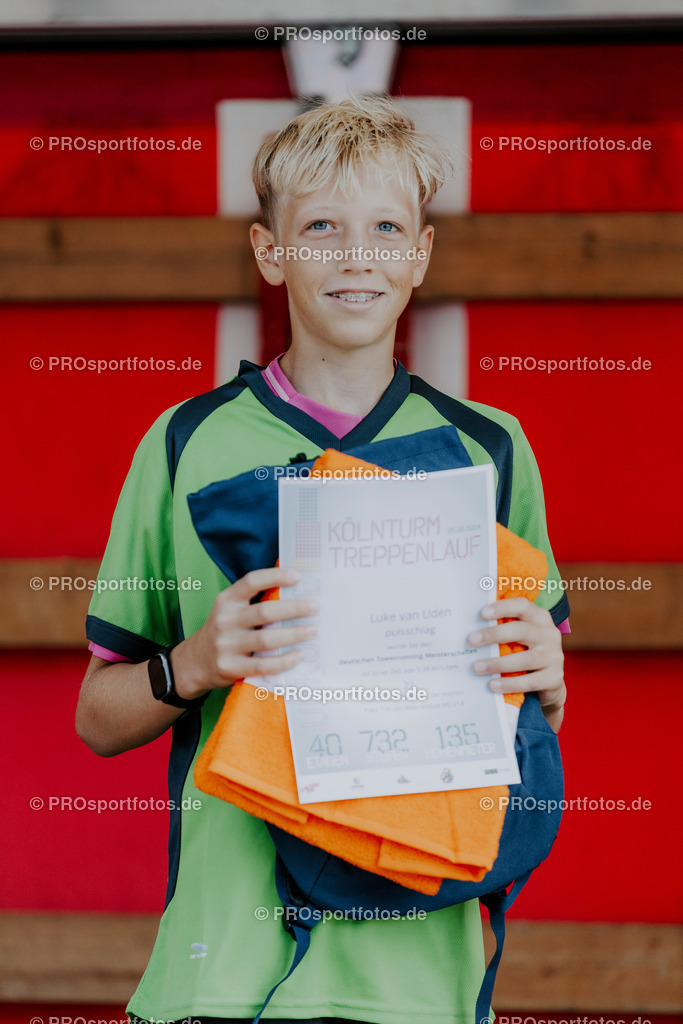 240825_Treppenlauf-294 | Professionelle Fotos Ihrer Laufsportveranstaltung.