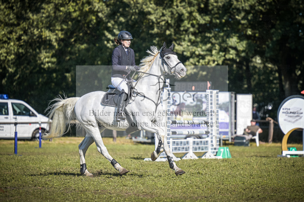 DOS_0680 | Entdecke hochwertige Reitturnierfotos von Foto Oger. Professionell, emotional und authentisch – jetzt Lieblingsmomente im Shop bestellen.Deutschlandweite Turnierfotografie. - Realisiert mit Pictrs.com