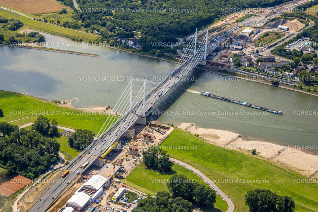 Duisburg250703205Mitte | Luftbild, Großbaustelle Rheinbrücke Neuenkamp mit Autobahn A40 über den  Fluss Rhein, Anschlussstelle Auffahrt Homberg, Alt-Homberg, Duisburg, Ruhrgebiet, Nordrhein-Westfalen, Deutschland