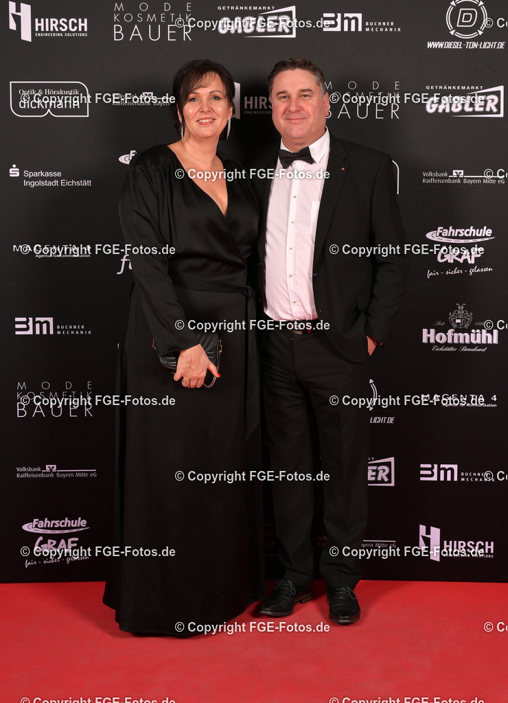 20240127-fge-fotos-0162 | Hofball der FGE am 27.01.2024 im Alten Stadttheater in Eichstätt. - Realisiert mit Pictrs.com