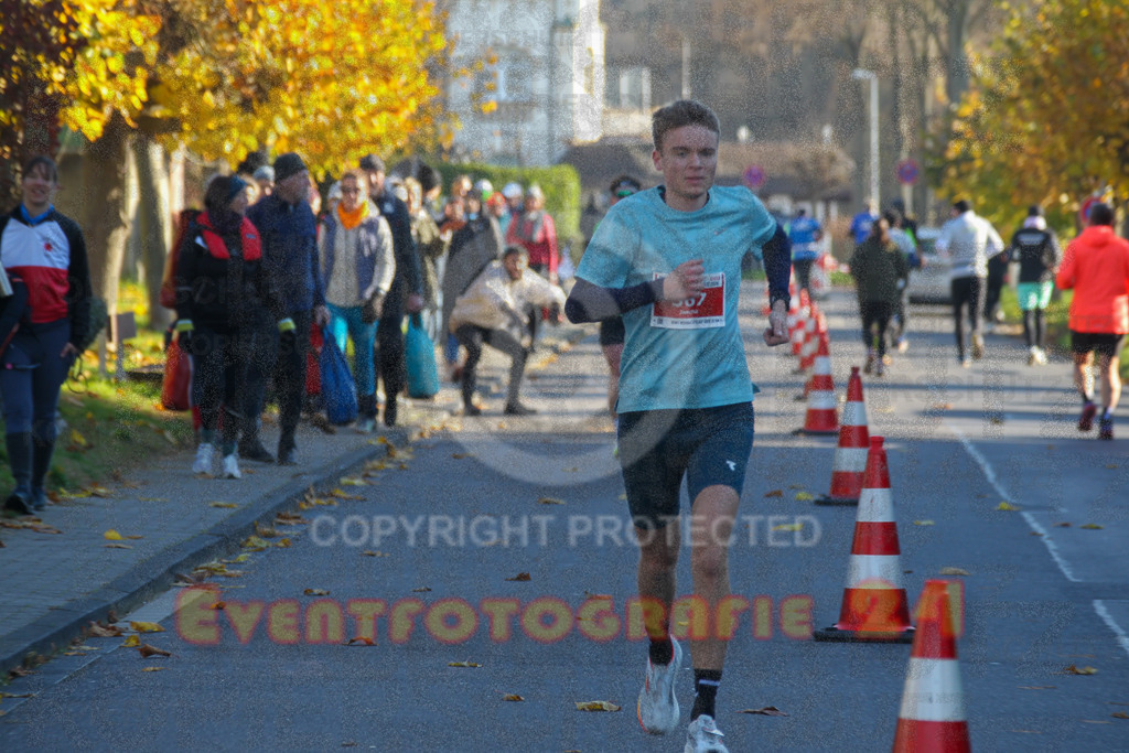 241201_1216_EV4_2008 | Sportfotografie im Rhein-Sieg Kreis, Köln, Bonn, NRW, Rheinland Pfalz, Hessen, etc. Unser Tätigkeitsfeld umfasst den Laufsport vom Volkslauf über den Marathon, Duathlon, Triathon bis zum Ultralauf wie Kölnpfad Ultra oder Schindertrail.
