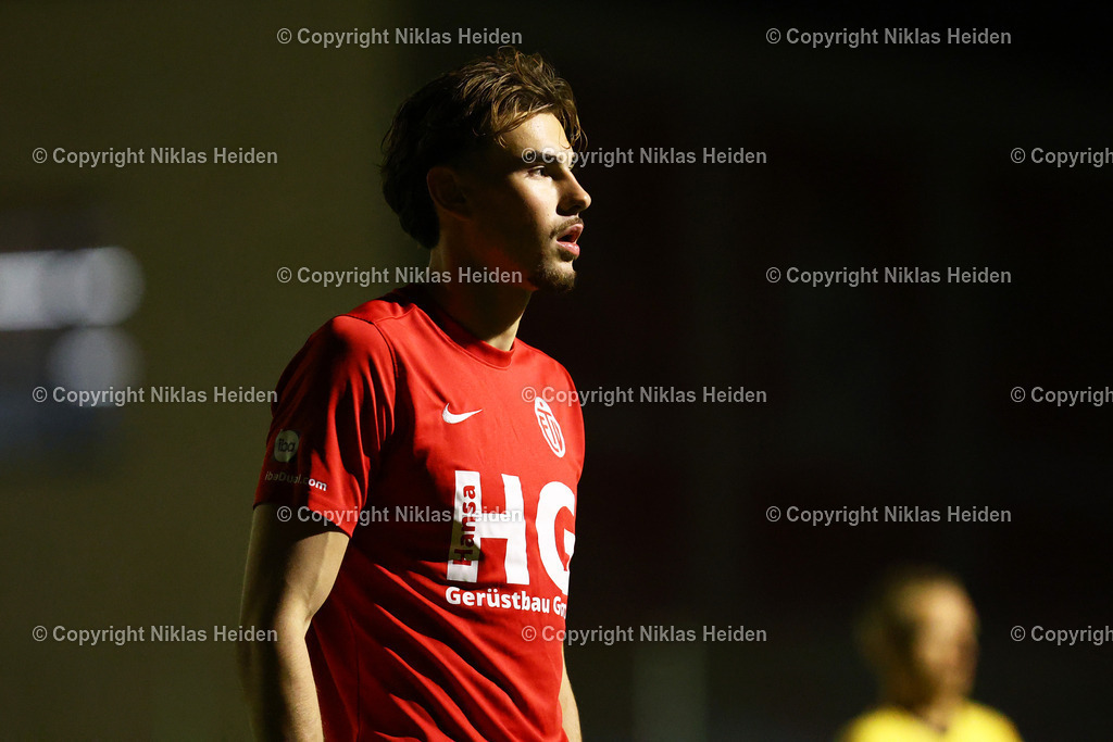 NH_EimsbüttelerTV_TSVBuchholz08_OberligaHamburg_10102025 | #11 Merlin Sinanovic (Eimsbütteler TV)Fußball I Herren I Gamesright Oberliga Hamburg I Saison 2025-2026  I 12. Spieltag I Eimsbütteler TV - TSV Buchholz 08 I 10.10.2025 I Sportzentrum Hoheluft