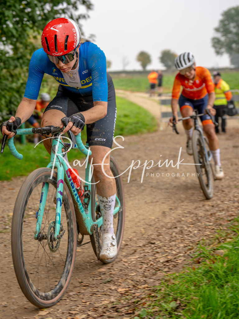 Ralf Eppink Photography 20251011_DSC01608 | Sportfotografie, Eventfotografie, Porträtfotografie, Radsport Fotograf, Triathlon Fotograf, Düsseldorf Fotograf, Köln Fotograf, Actionfotografie, Teamfotografie, Peoplefotografie, Business Portraits, Veranstaltungsfotografie, Reportagefotografie - Realisiert mit Pictrs.com