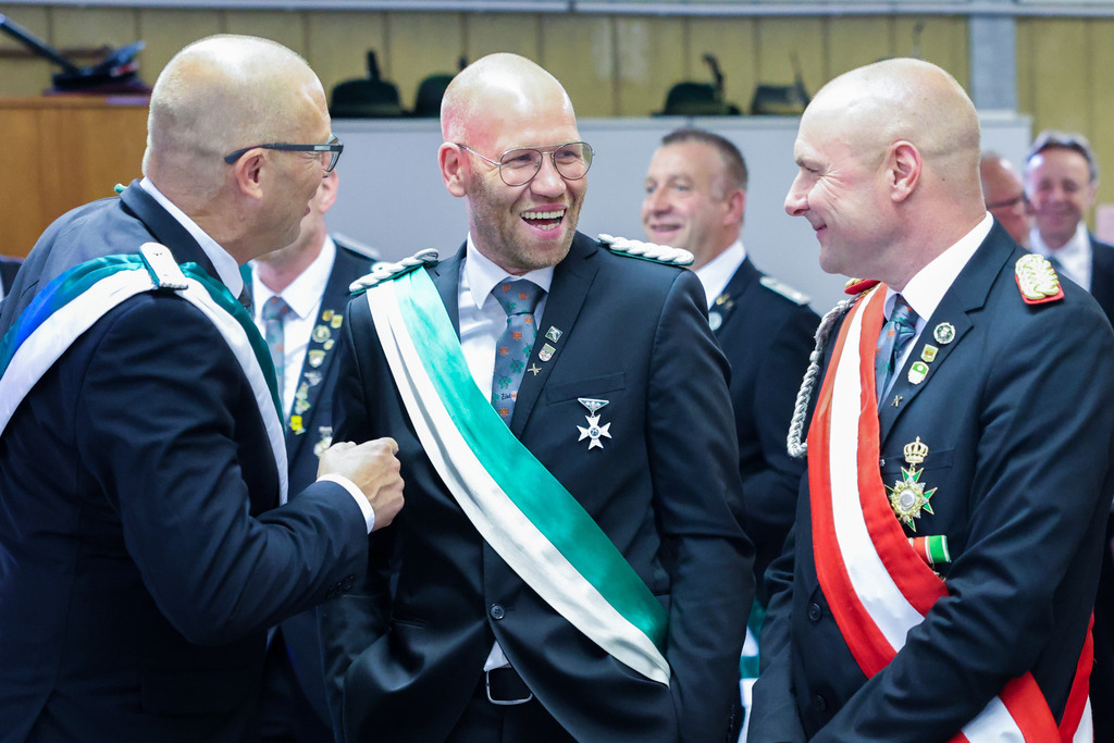 top-top.de-250627-027 | Foto, Video, Fotografie, Videografie, Fotobox, DJ, Discjockey, Musik, Musikbox, Veranstaltung, Photobooth, Amazon, Ebay, Buchtipp, Bestseller, Autor, Verlag, Buch, Wesel, Hamminkeln, NRW, Dinslaken, Rees, Drohne, Hochzeit, Party, Fotobox, Wesel, Fotograf