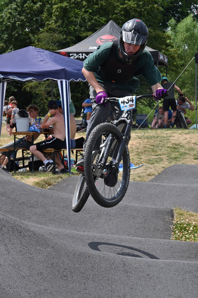 DSC_7280-cam-florian | German Pumptrack Series - Realisiert mit Pictrs.com