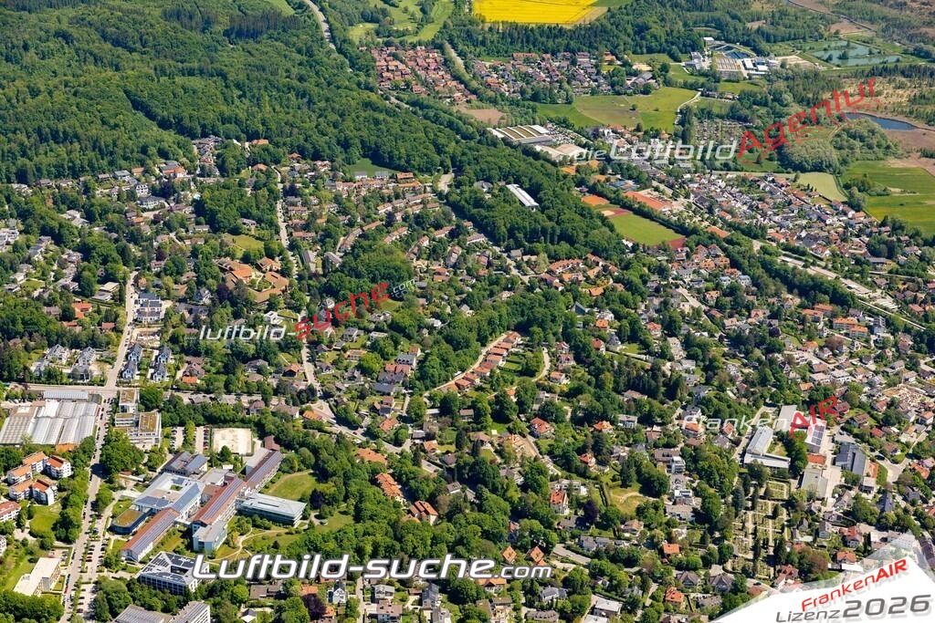 Aktuelles Luftbild von  Starnberg - Die Luftaufnahme wurde 2021 mittels UL-Flugzeug erstellt ( keine Drohne ) - hochauflösende Kamera-Systeme von  Canon -Beste Qualität - Für grossformatige Ausdrucke geeignet. Die Geschenkidee !