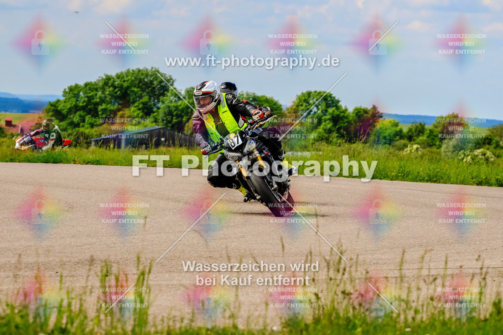 MotoTeam-0932 | Hier findet Ihr Bilder von Touristenfahrten auf der Nürburgring Nordschleife oder von anderen Veranstaltungen die ich besucht habe. Viel Spass beim Durch Schauen 