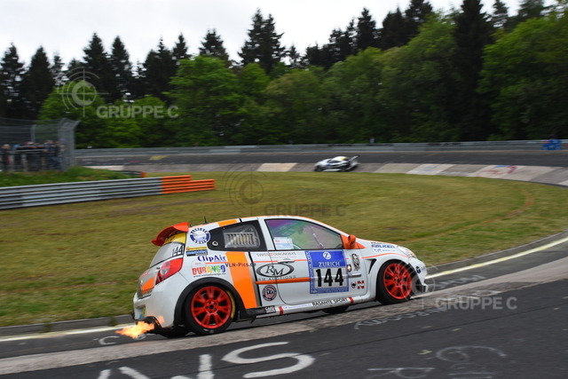 Motorsports / 24 Stunden Nürburgring 2015, Nürburgring-Nordschleife, GER | Xavier Lamadrid Sr., Massimiliano Girardo, Nicolas Abril, Xavier Lamadrid Jr. - Realisiert mit Pictrs.com