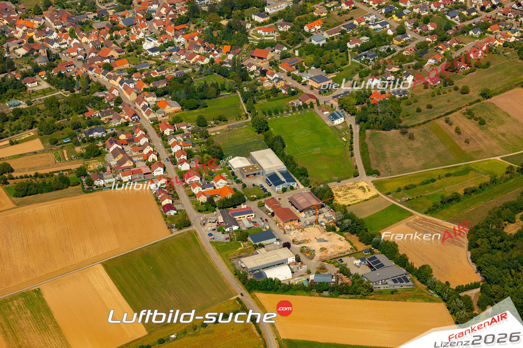 Das Luftbild zeigt : Adelshofen Eppingen - Die Luftaufnahme wurde 2024 vom UL-Flugzeug aus erstellt ( keine Drohne ) - Hochauflösende Luftaufnahme - Für grossformatige Ausdrucke geeignet. Die Geschenkidee !Mit Lizenz und Bildrechte bestellbar