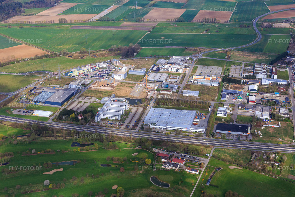 Luftbild: Industriegebiet Suzuki-Allee mit AVL Zöllner GmbH und SUZUKI DEUTSCHLAND GMBH in Bensheim im Bundesland Hessen in Deutschland. Foto: IMG_077057.jpg vom 12.04.2015 durch Werner Riehm/FLY-FOTO.deWWW.AVL.COM