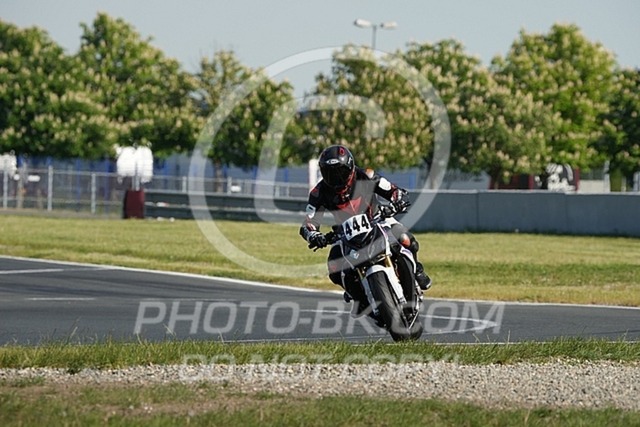 2025_05_12_PBK_16177 | Sportfotografie; SlowMotion; Video; Rennstrecke; Hafeneger; Speer; Racing; RSE; BMW; CBO; Trackday; Motorsportarena; Hockenheimring; Brno; Most; Barcelona; Valencia