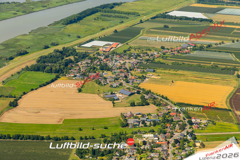 Die Luftaufnahme Hohenhorst - Haselau wurde 2022 vom Flugzeug aus (keine Drohne) erstellt. Hohe Auflösung -für große Poster und Wandbilder geeignet - Garantiert!