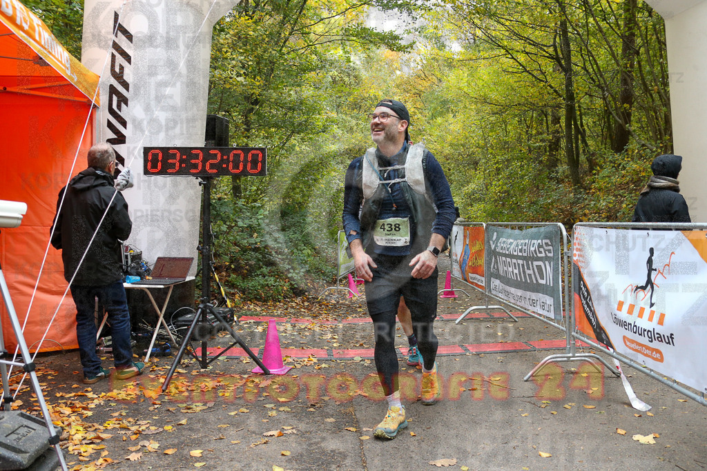 251026_1333_EX1_3631 | Sportfotografie im Rhein-Sieg Kreis, Köln, Bonn, NRW, Rheinland Pfalz, Hessen, etc. Unser Tätigkeitsfeld umfasst den Laufsport vom Volkslauf über den Marathon, Duathlon, Triathon bis zum Ultralauf wie Kölnpfad Ultra oder Schindertrail.
