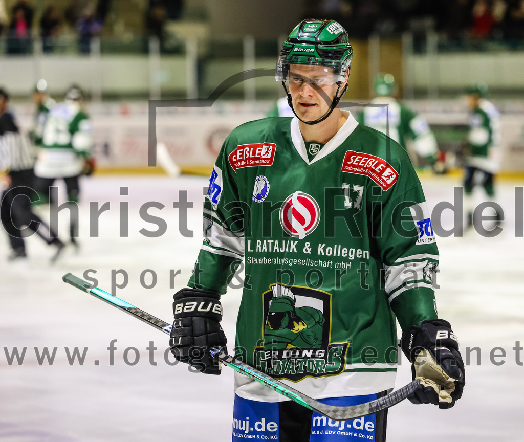 2023-11-12_017_TSV_Erding_gegen_EHC_Koenigsbrunn | Erding, Deutschland, 12.11.2023:
Eishockey, Bayernliga Vorrunde 2023 / 2024, 9. Spieltag, TSV Erding gegen EHC Königsbrunn, Endergebnis: 3:2

Elia Ostwald (Erding Gladiators, #17)

Foto: Christian Riedel / fotografie-riedel.net