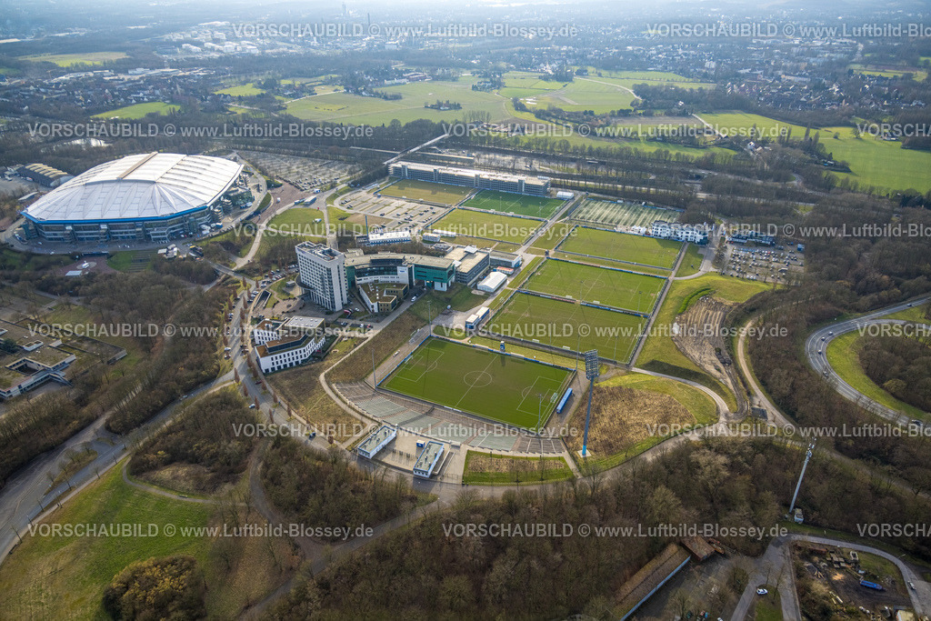 Gelsenkirchen250203190Nord | Luftbild, Bundesligastadion Veltins-Arena des FC Schalke 04, auch Arena AufSchalke Fußballstadion, Berger Feld mit Trainingsplätzen und Hotelanlagen, Erle, Gelsenkirchen, Ruhrgebiet, Nordrhein-Westfalen, Deutschland