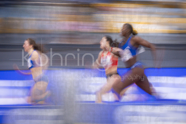 Deutsche Leichtathletik-Hallenmeisterschaften; Dortmund, 01.03.2026 | Impressionen: ein Lauf auf der Zielgeraden als Mitzieher; Deutsche Leichtathletik-Hallenmeisterschaften am 01.03.2026 in der Helmut-Körnig-Halle in Dortmund. 