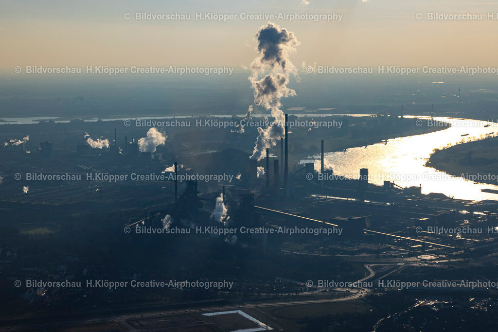 Luftbilder Duisburg-7507 | Luftbildfotografie Inversions - Wetterlage am Horizont in Duisburg - Realisiert mit Pictrs.com