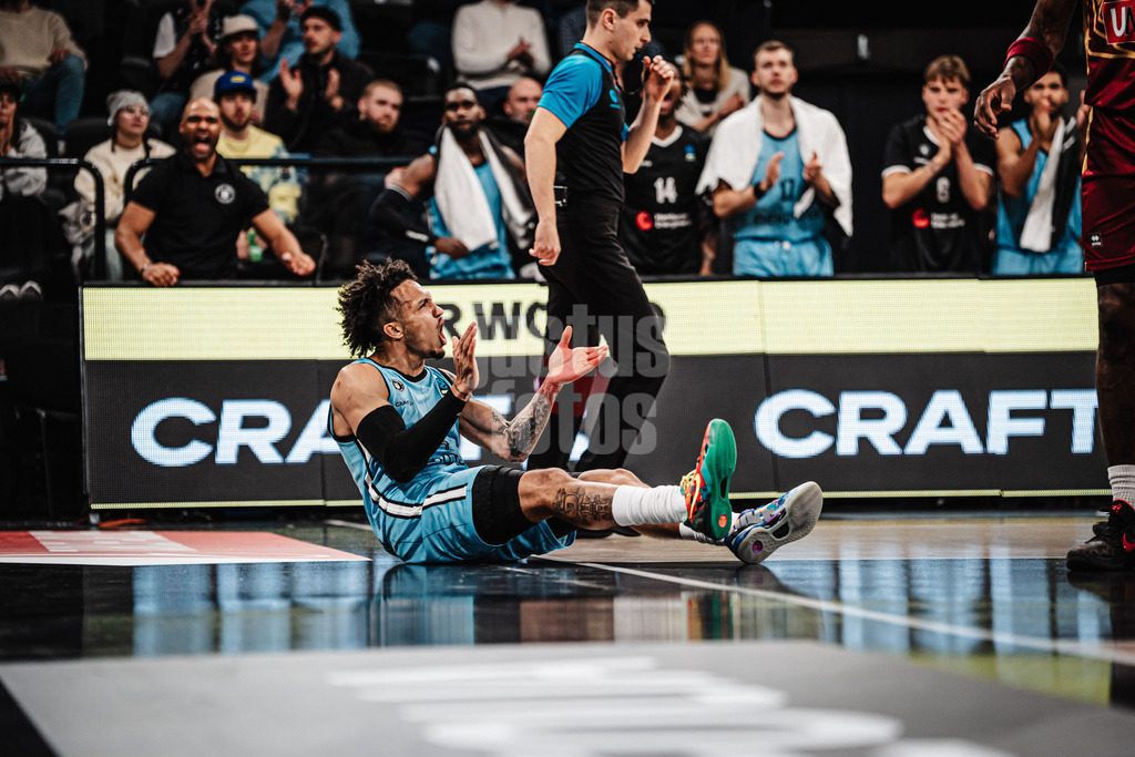 Basketball | Männer | Saison 2024/2025 | BKT EuroCup | Veolia Towers Hamburg vs. Umana Reyer Venice | 08.01.2025 | Jaizec Lottie (#4, Veolia Towers Hamburg) jubelt