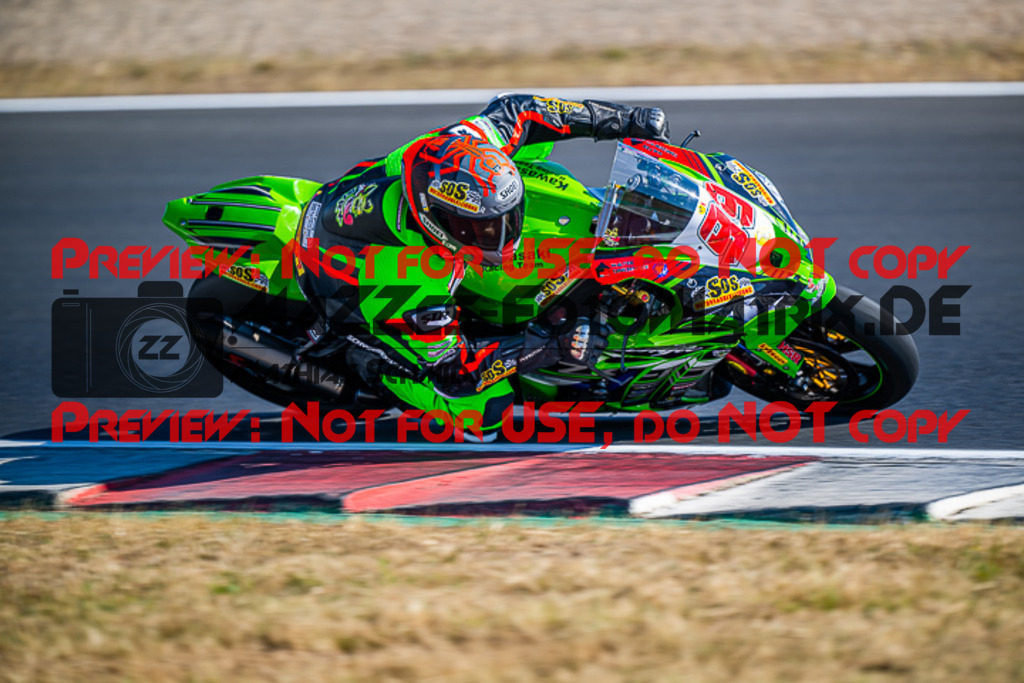 MaZZes_FotoMatrix_220624_9210 | PROSUPERSTOCK